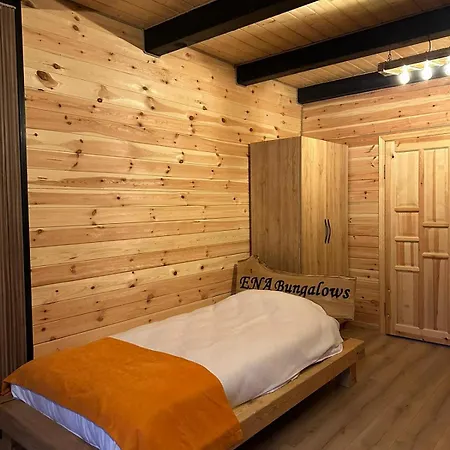 Lodge Ena